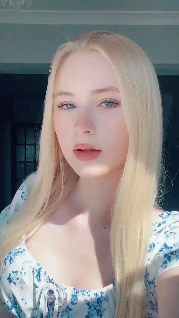 Video avtub – Ngewe Gadis Cantik Toketnya Gede HD